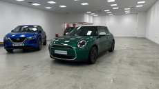 MINI Cooper 135kW E Exclusive [Level 2] 41kWh 3dr Auto Electric Hatchback